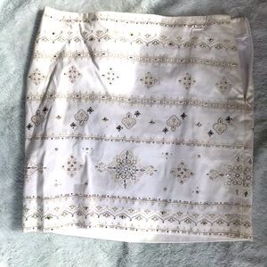 White House Black Market Festive White Rhinestone Miniskirt Size 12